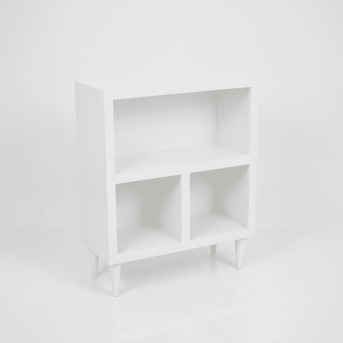 Bay Low Bookcase - Oakmaat - Bookcases