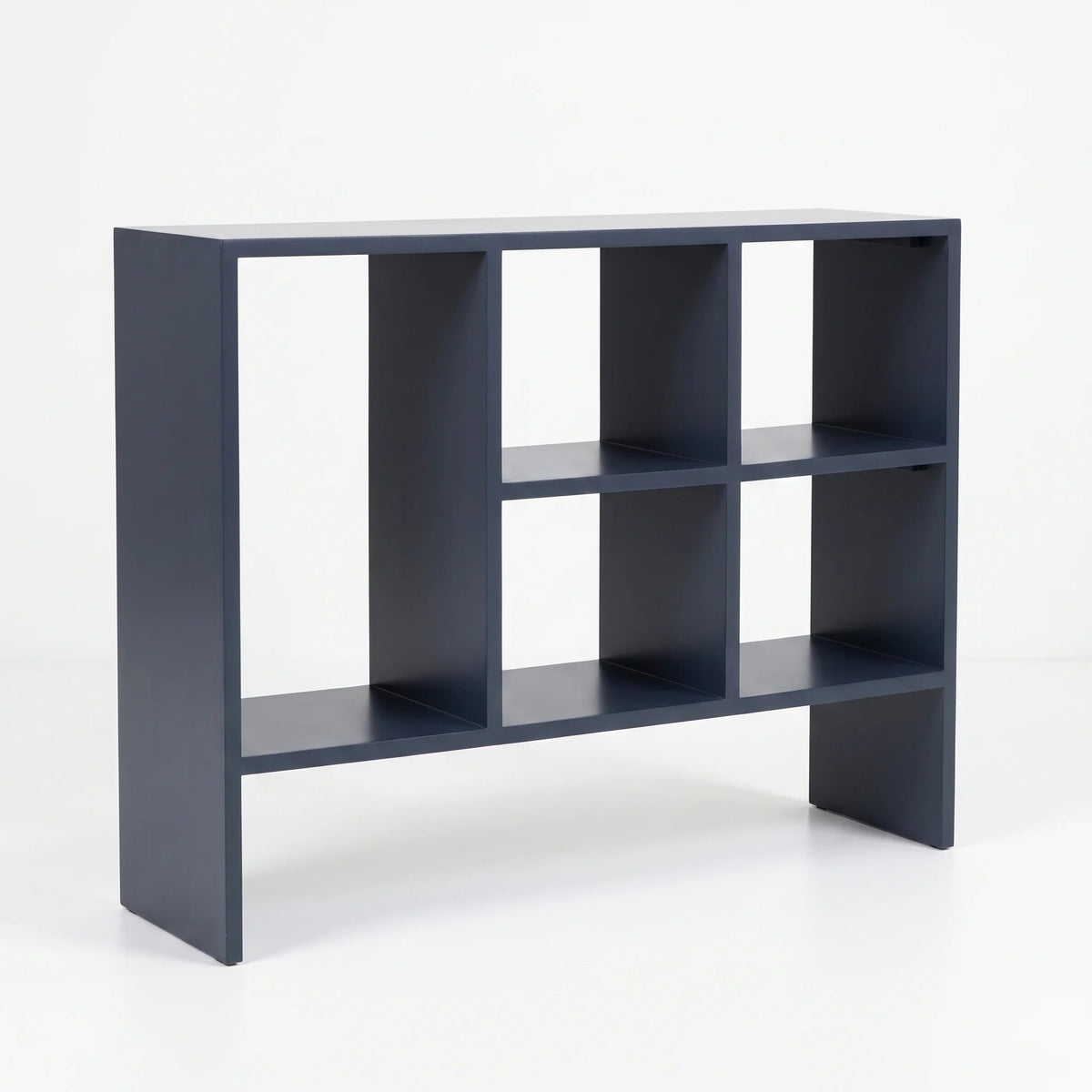 Vale Low Bookshelf - Oakmaat - Bookcases